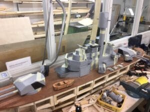 Eri värit rajattiin tarkasti vanhojen valokuvien mallia noudattaen.